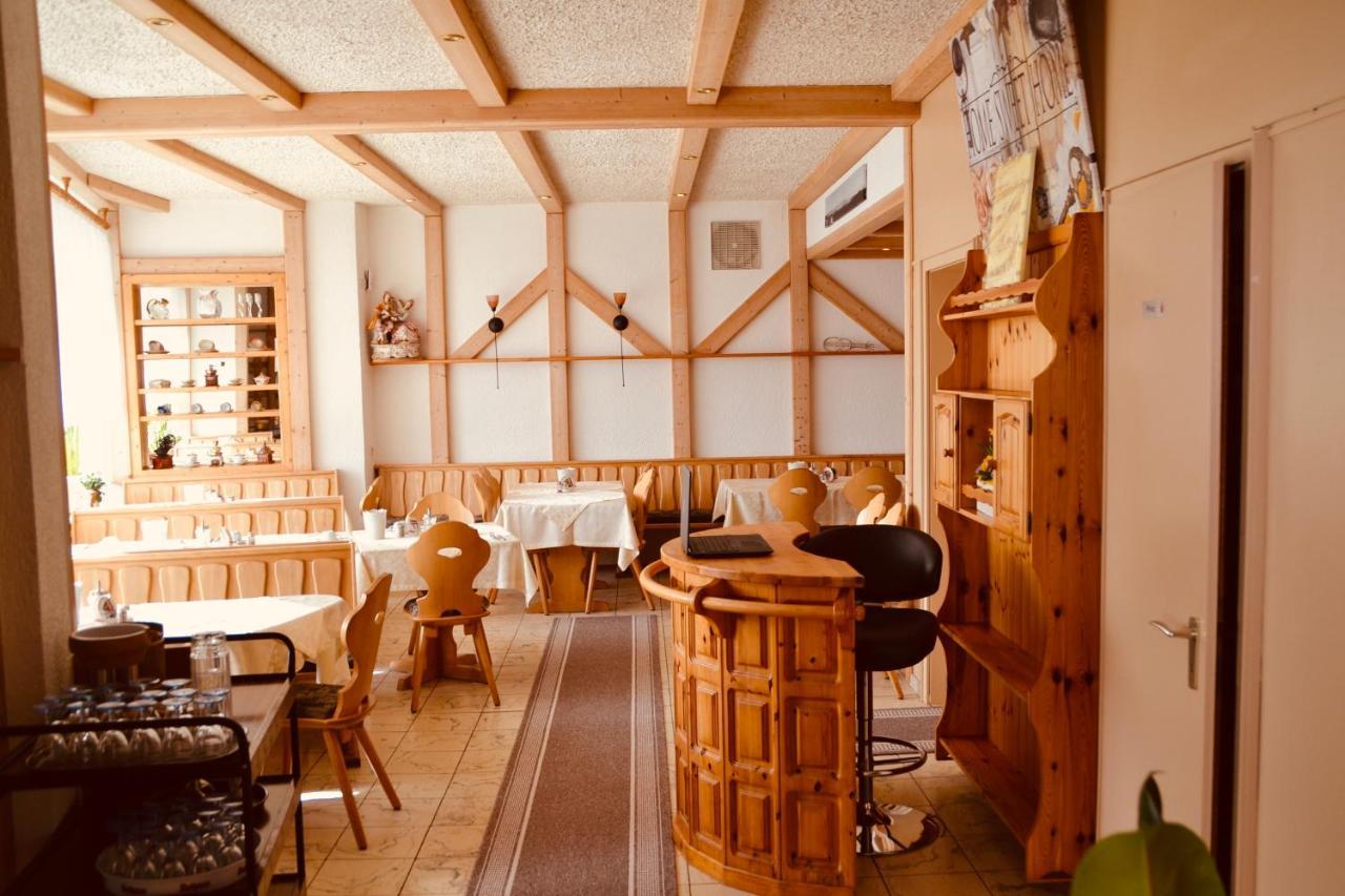 Hotel Charlott アイゼンバッハ エクステリア 写真