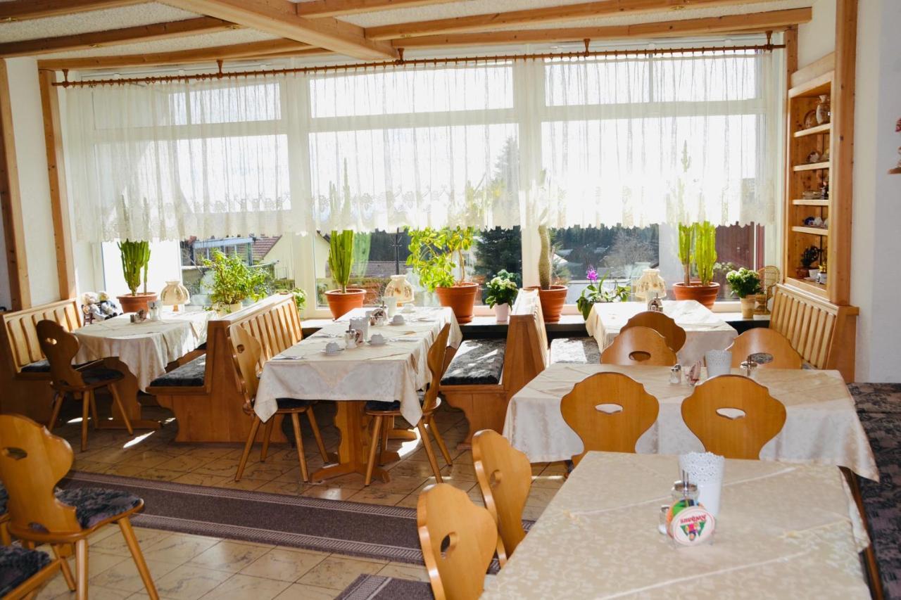 Hotel Charlott アイゼンバッハ エクステリア 写真