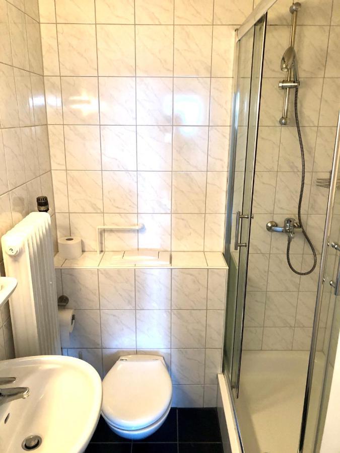 Hotel Charlott アイゼンバッハ エクステリア 写真